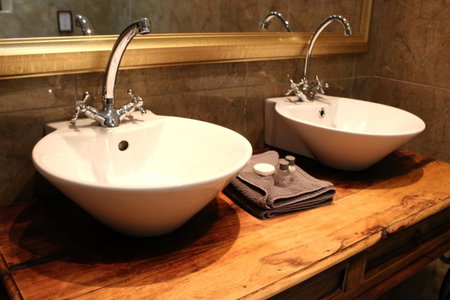 Tuskers Bush Lodge B&B, Hartbeespoort, South Africa