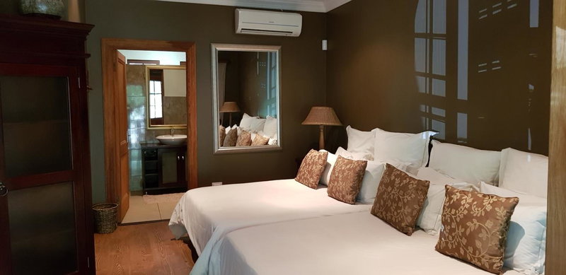 Tuskers Bush Lodge B&B, Hartbeespoort, South Africa