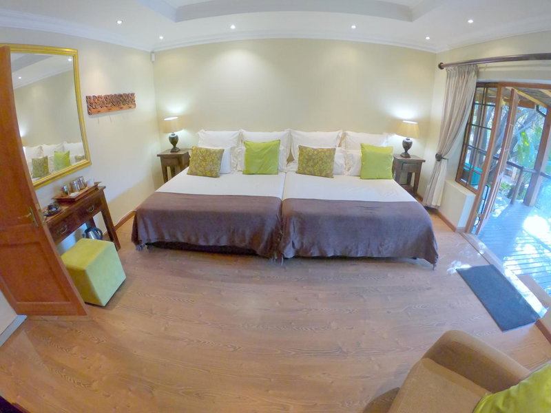 Tuskers Bush Lodge B&B, Hartbeespoort, South Africa