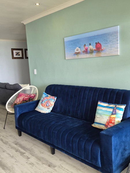 Sage at Whale Cove - Sea Facing Apartment, De Kelders, South Africa