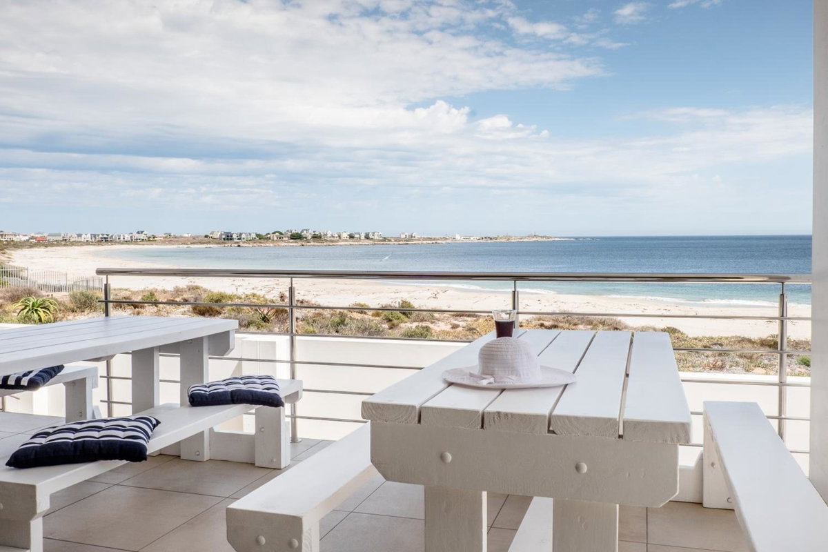 Hotel · Salty Sandals, Britannia Bay