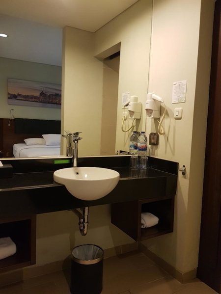 PrimeBiz Hotel Karawang, Cikampek, Indonesia