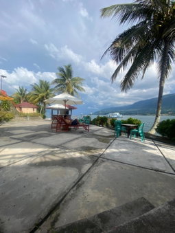 Vandu's View Guest house & Restaurant, Tuk Tuk, Indonesia