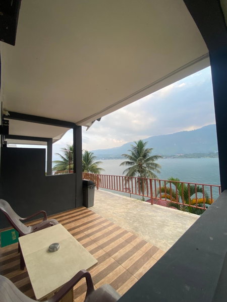 Vandu's View Guest house & Restaurant, Tuk Tuk, Indonesia