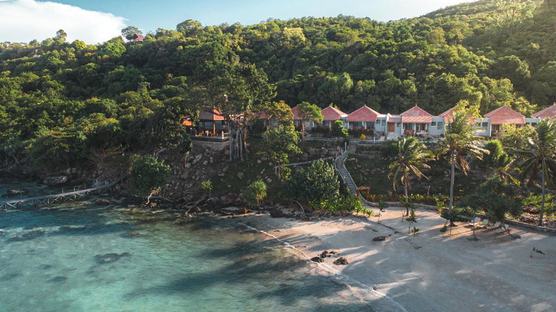 Legon Waru Cottage, Karimunjawa, Indonesia