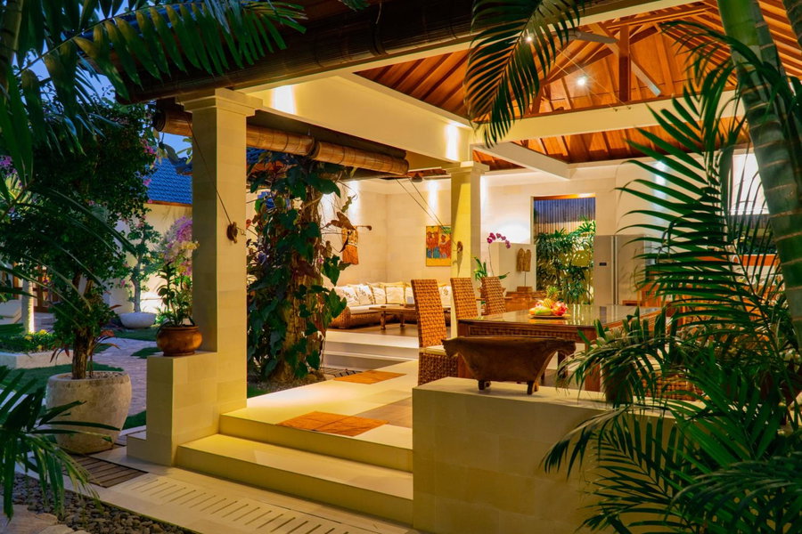 Villa Dayak, Seminyak, Indonesia