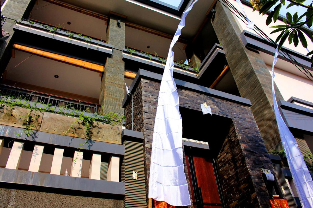 Pondok 3 Mertha, Indonesia