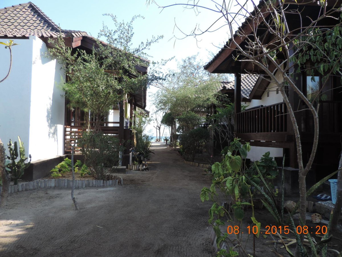 Yaya Bungalows Blue Coral, Indonesia