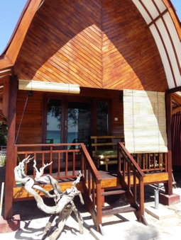 Yaya Bungalows Blue Coral, Gili Meno, Indonesia
