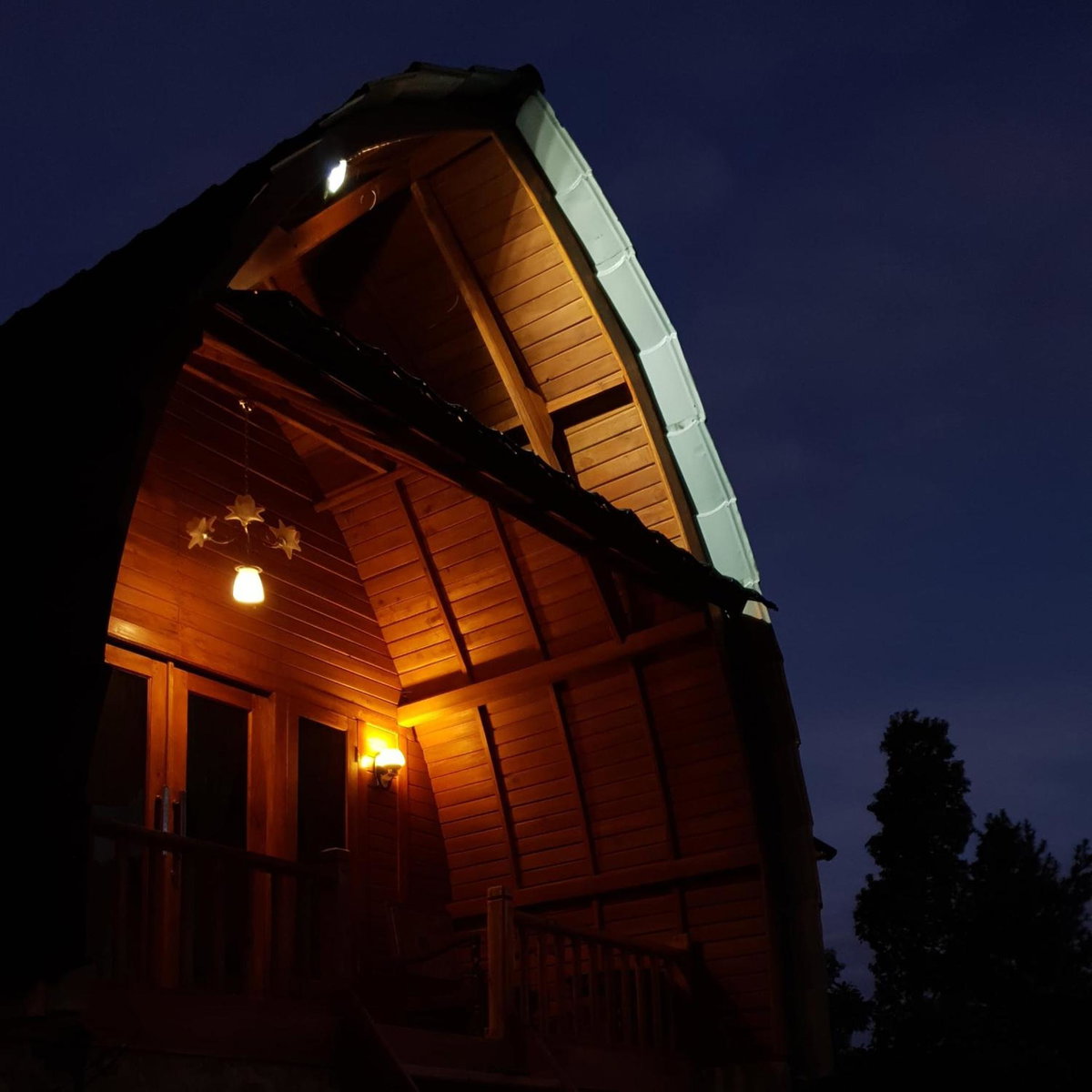 Villa Lumbung Salak, Indonesia