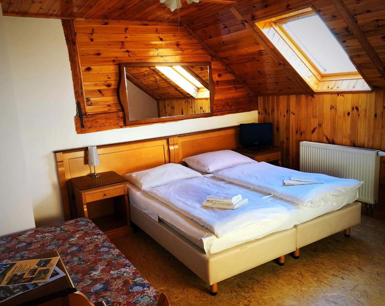 Hostinec Selský dvůr, Zbiroh, Czechia