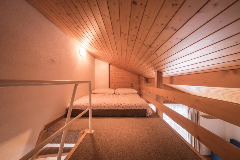 Central Wengen Wonderland: Mezzanine Studio for 4, Wengen, Switzerland