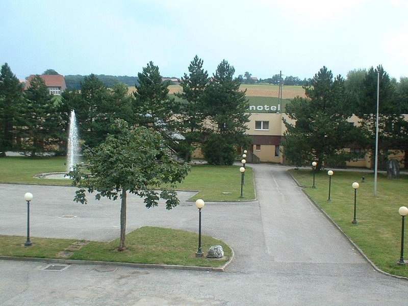 Motel - Hôtel La Poularde, Romont, Switzerland