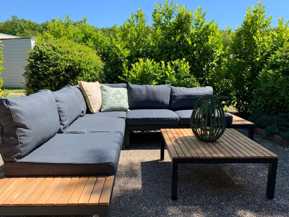 Beach Bungalow Ohana - private garden - close to local Lake, Dunes and Beach, The Netherlands