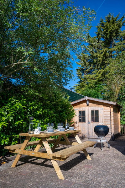 Beach Bungalow Ohana - private garden - close to local Lake, Dunes and Beach, Noordwijkerhout, The Netherlands