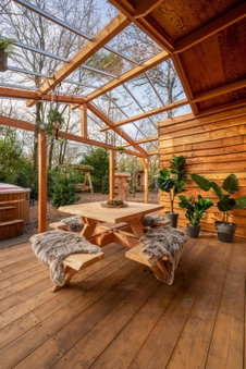zen-Bungalow NO 3 met sauna en hottub, Rheezerveen, The Netherlands