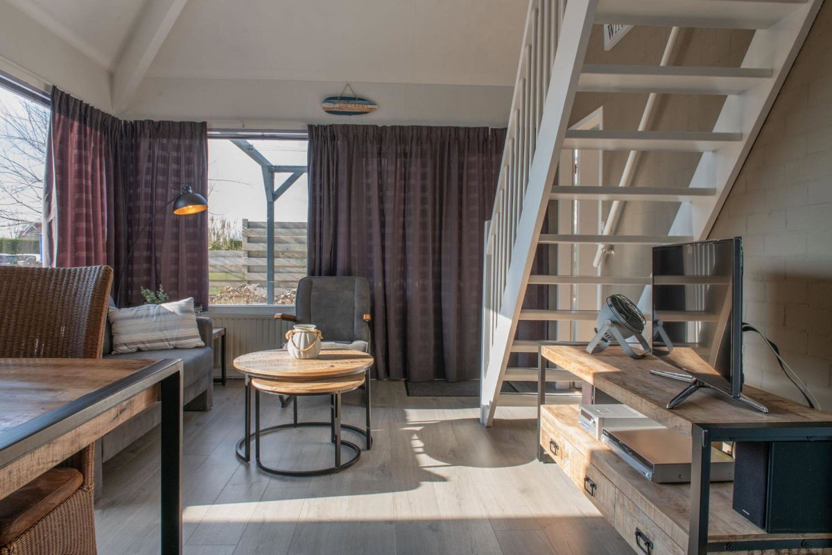 Kustverhuur, Park Schoneveld, Duinroos 123, The Netherlands