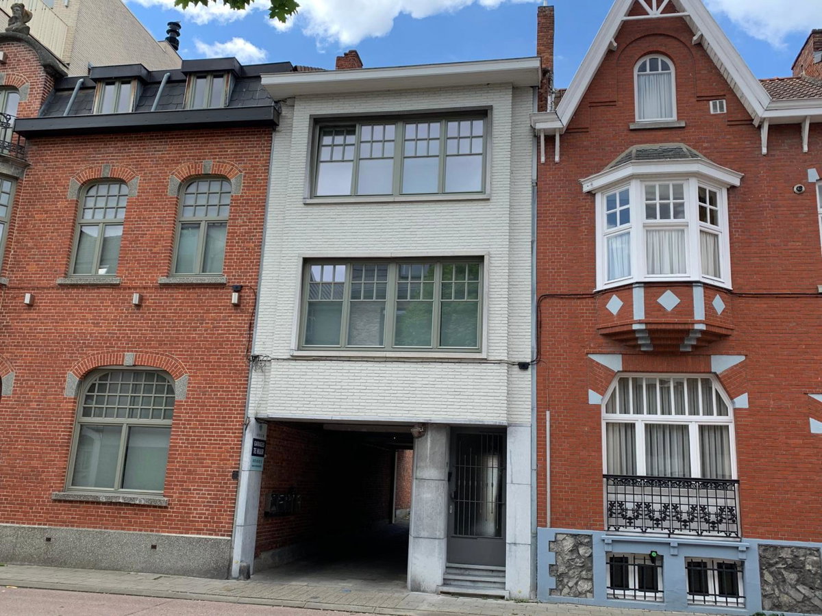 Hollandia City House, Belgium