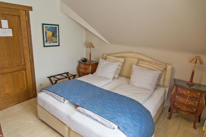 Wilgenhof Boutique Hotel "volledig vernieuwd en onder nieuw beheer", Maaseik, Belgium