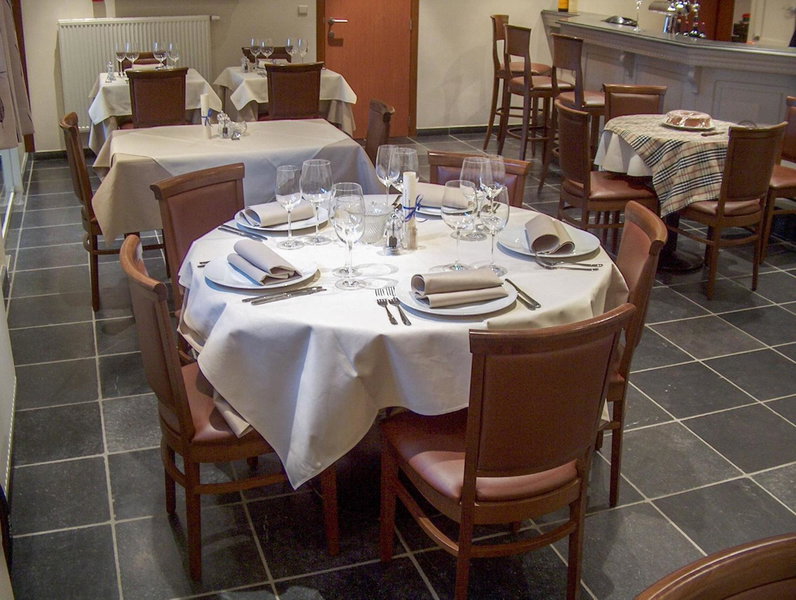 Wilgenhof Boutique Hotel "volledig vernieuwd en onder nieuw beheer", Maaseik, Belgium