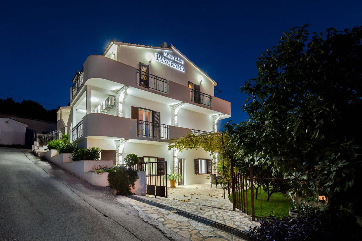 Hotel · Apartments Panorama 2, Trogir