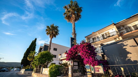 Villa Okruk-10 meters away from the beach, Trogir, Croatia