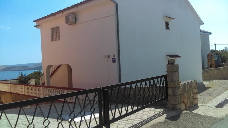Guesthouse BILI, Karlobag, Croatia