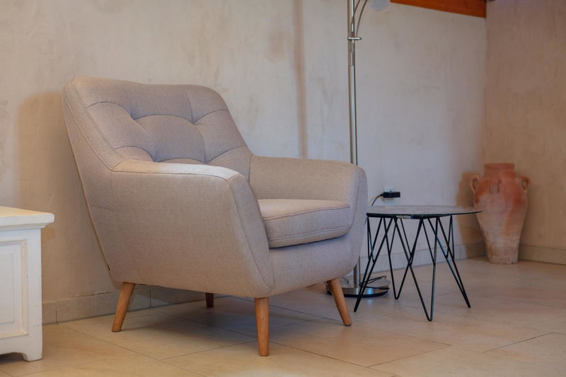 Villa Mama - Traditional Apartments in Omis, free parking, Omiš, Croatia