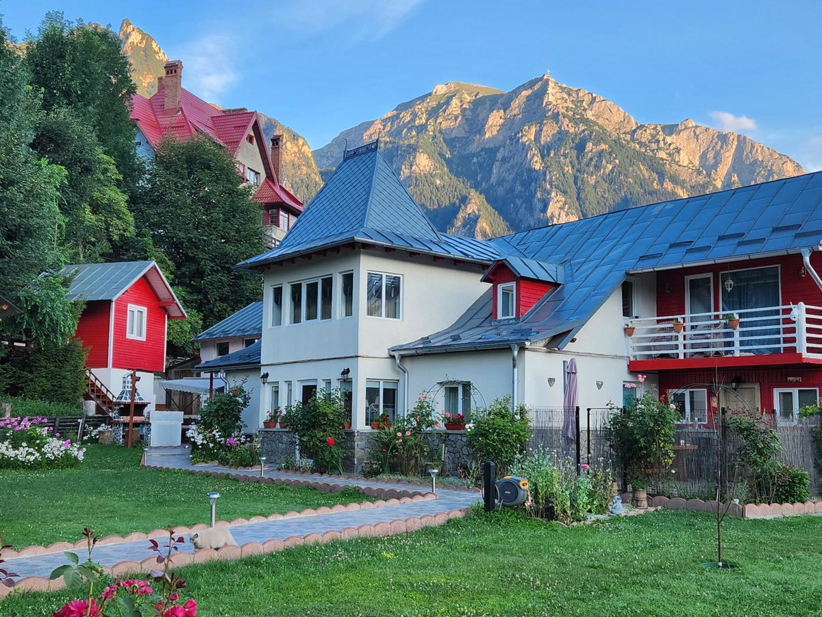 Casa Turta Dulce, Romania