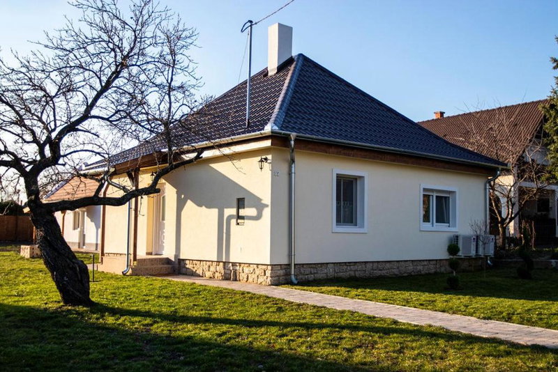 Amande House & Cottage, Vonyarcvashegy, Hungary