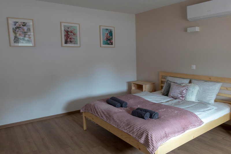 Amande House & Cottage, Vonyarcvashegy, Hungary