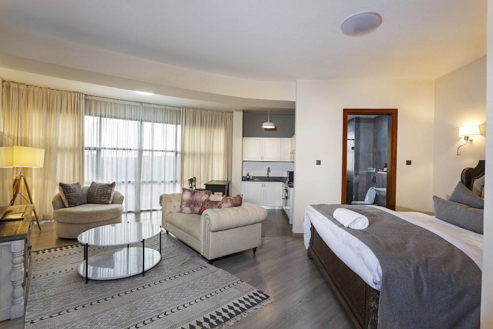 The Kika Des Suites, Кения