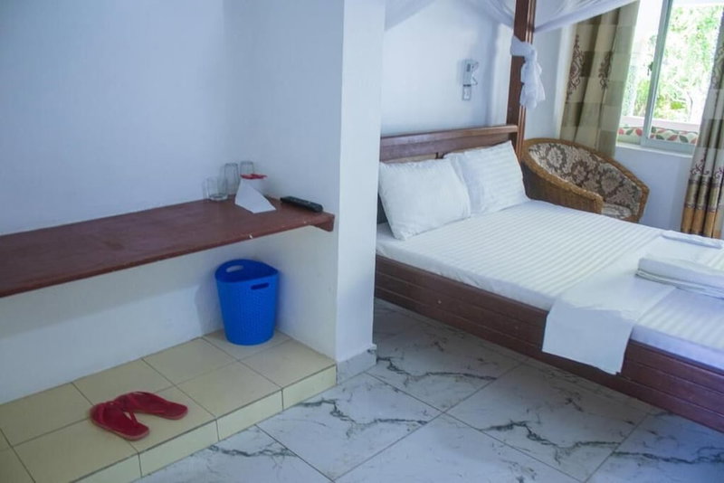 Manyatta Hotels and Apartments, Diani Beach, Kenya