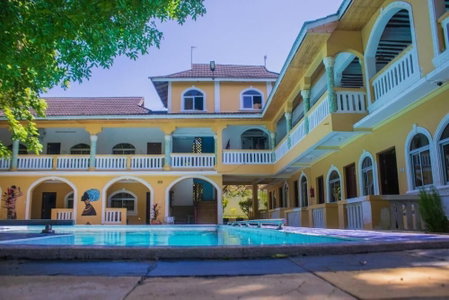 Manyatta Hotels and Apartments, Diani Beach, Kenya
