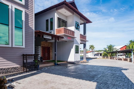 Nurbayu Chalet, Kemaman, Kuantan, Malaysia