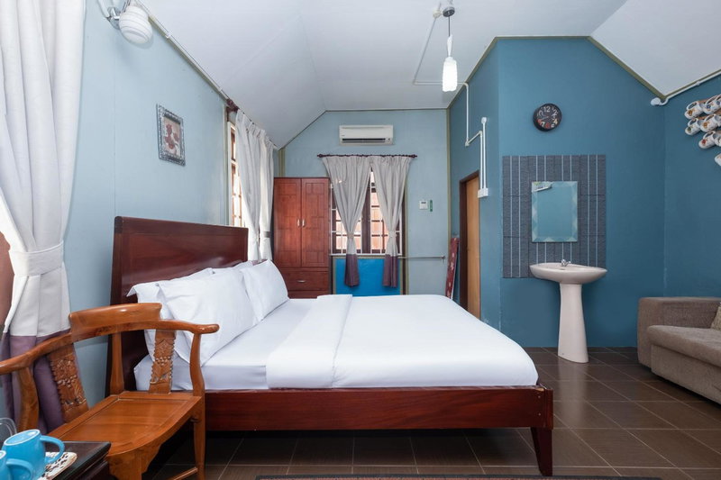 Nurbayu Chalet, Kemaman, Kuantan, Malaysia