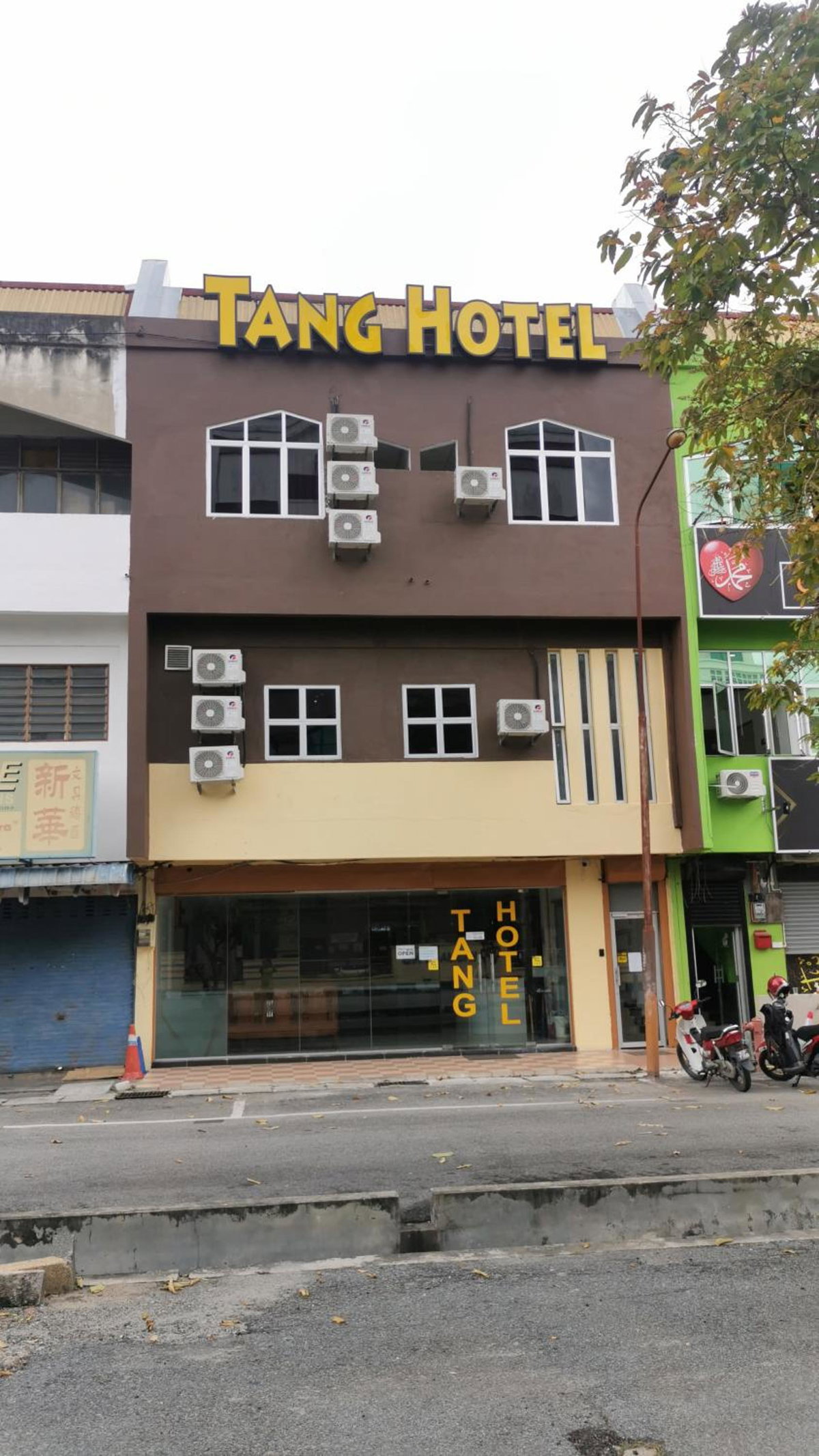 Tang Hotel, Malasia