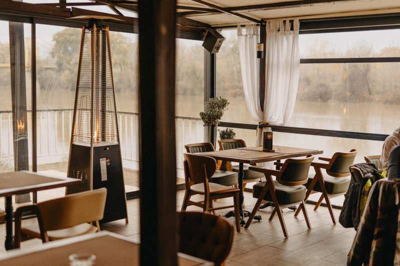 Restoran Lovac, Turska Kanjiža, Serbia