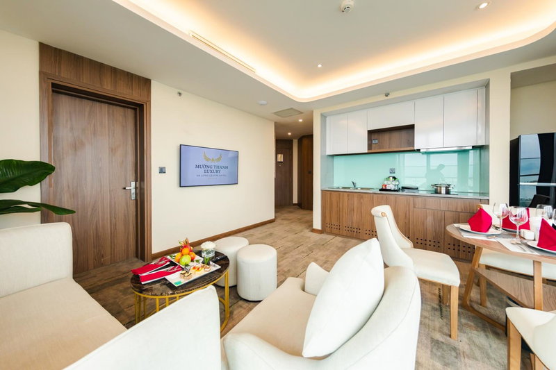 Muong Thanh Luxury Ha Long Centre II, Ha Long, Vietnam