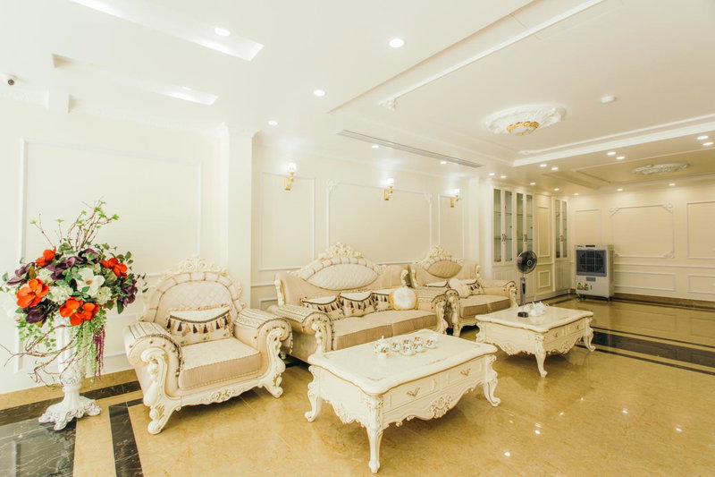 White Crown Hotel, Ha Long, Vietnam