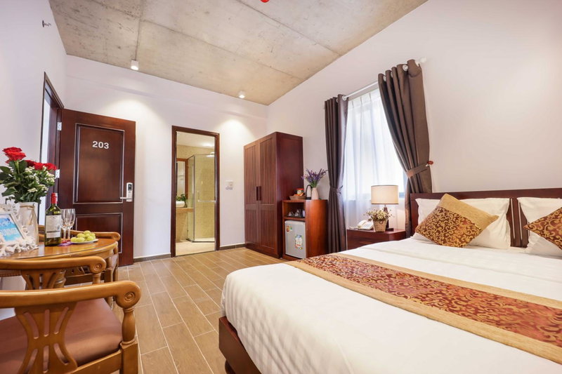The Shine Hotel & Apartment, Da Nang, Vietnam
