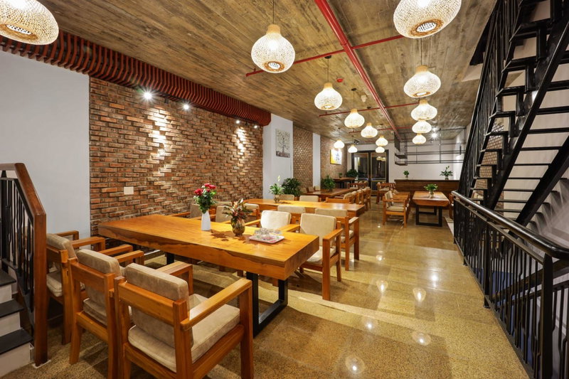 The Shine Hotel & Apartment, Da Nang, Vietnam