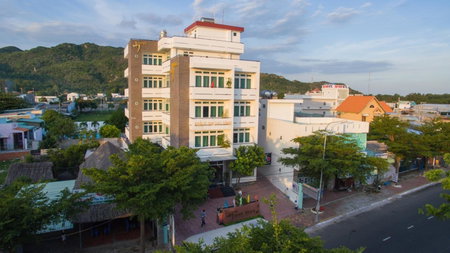 Gold Stars Hotel, Long Hai, Vietnam