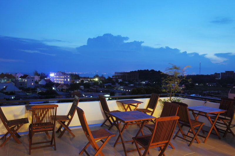 Gold Stars Hotel, Long Hai, Vietnam