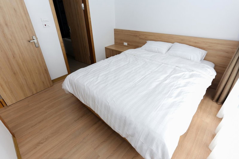 Quiet Hoang Quoc Viet Hotel & apartment, Hanoi, Vietnam