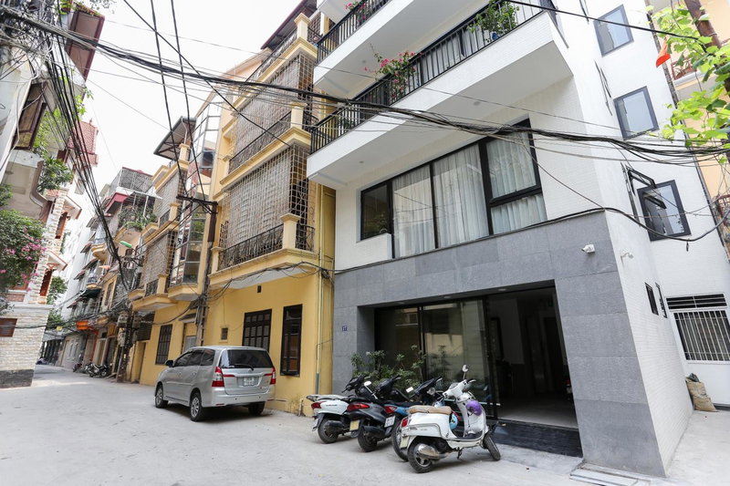 Quiet Hoang Quoc Viet Hotel & apartment, Hanoi, Vietnam