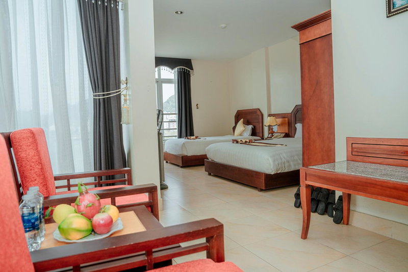Hung Long Harbour Hotel, Cat Ba, Vietnam