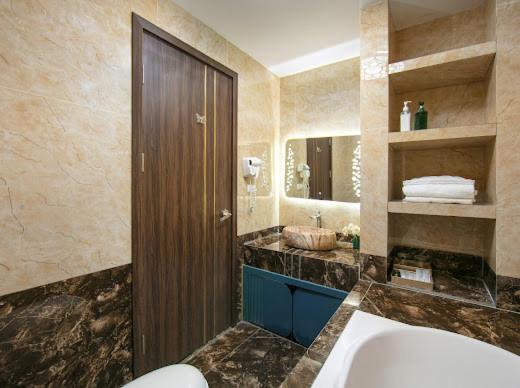 Bao Ngoc Hotel Linh Dam, Hanoi, Vietnam