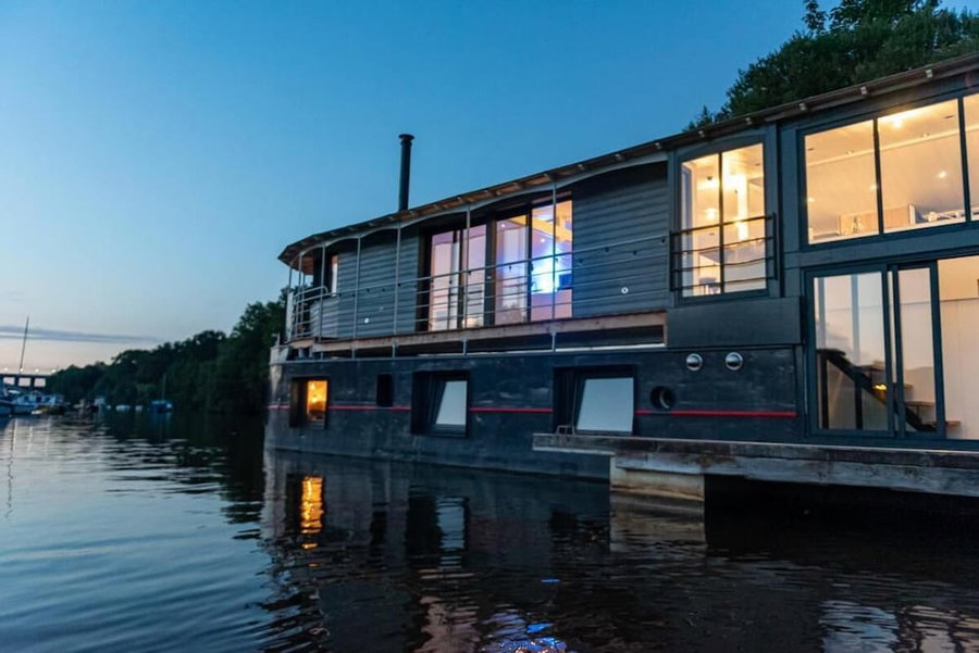 Péniche Carpe Diem La Rivière House, Nantes, France