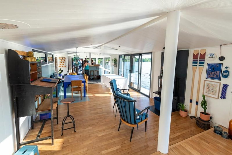 Péniche Carpe Diem La Rivière House, Nantes, France